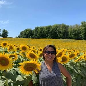 Meet your Posher, Loida